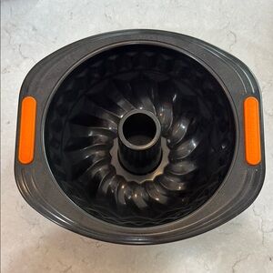 Le Creuset Kugelhopf tin/Bundt pan